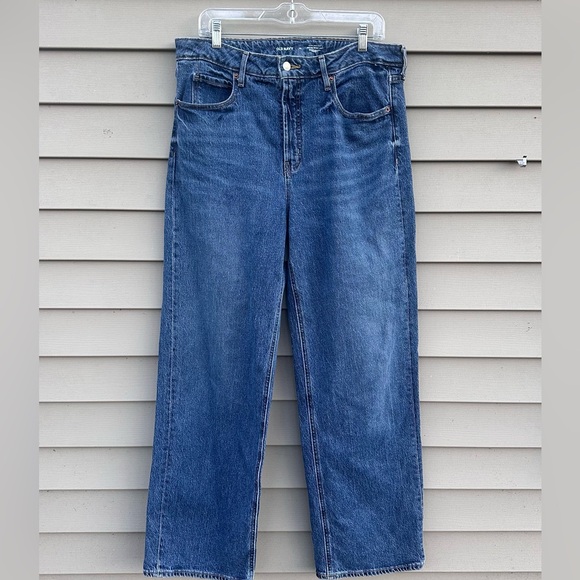 Old Navy Denim - Old navy sky high rise leg jeans women’s 12
